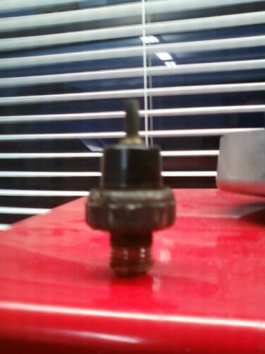 Name: oilpressuresensor2.jpg
Views: 319
Size: 26.3 KB
