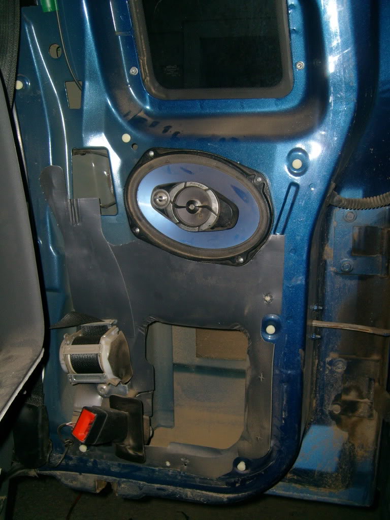 Name: Speakers006.jpg
Views: 116
Size: 166.2 KB