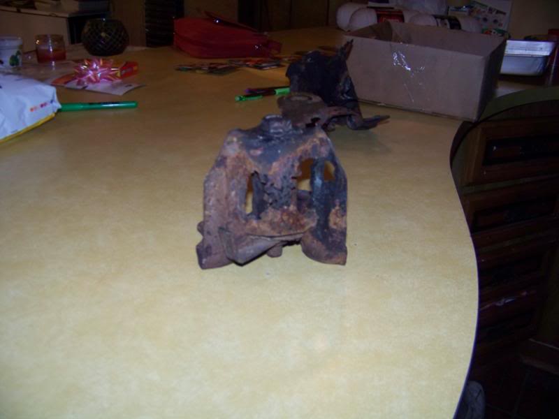 Name:  404002.jpg
Views: 126
Size:  45.9 KB