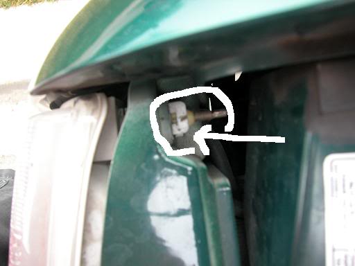 Name:  headlightclip.jpg
Views: 47
Size:  19.3 KB