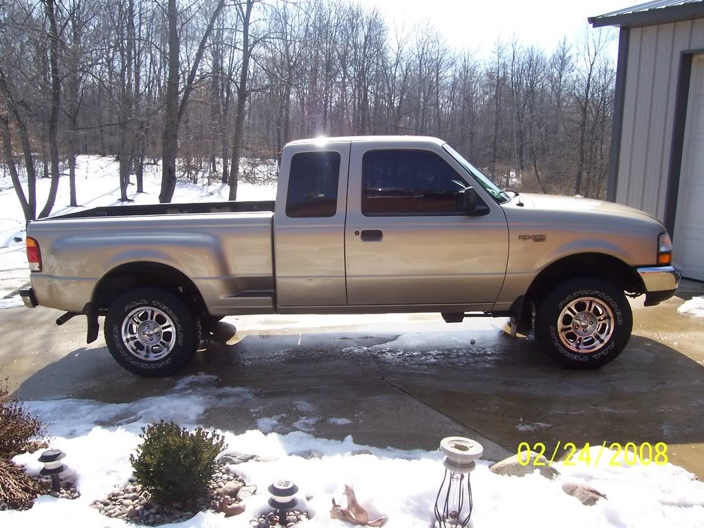 Name:  newestpicsoftruck009.jpg
Views: 682
Size:  171.3 KB