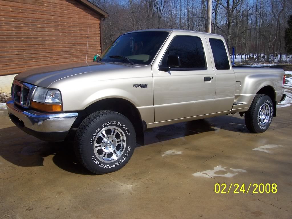Name:  newestpicsoftruck003.jpg
Views: 1226
Size:  130.4 KB