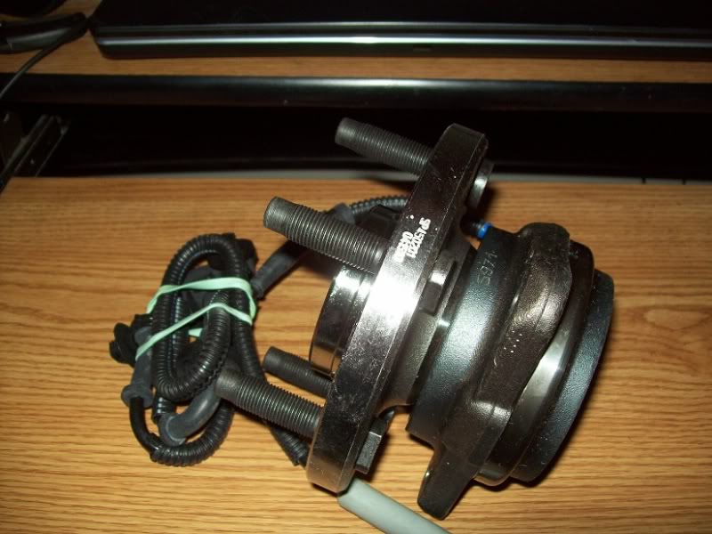 Name:  rightwheelhub2.jpg
Views: 186
Size:  89.5 KB