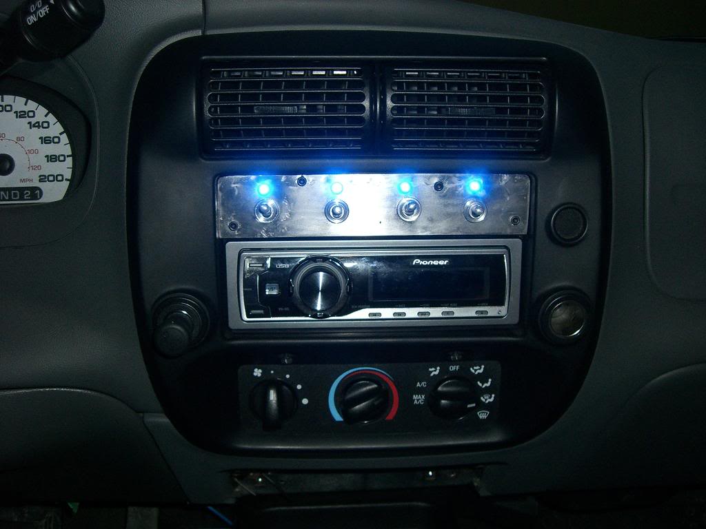 Name: switchpanel016s.jpg
Views: 1110
Size: 74.9 KB
