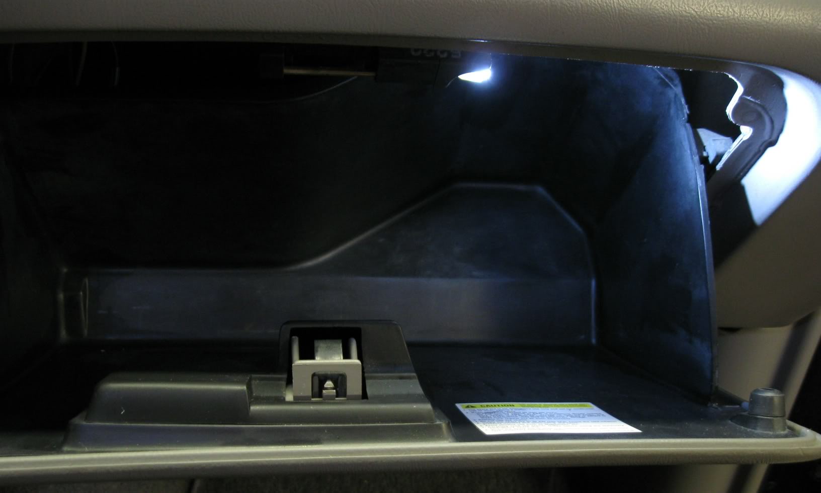 Name:  glovebox3.jpg
Views: 31
Size:  92.7 KB