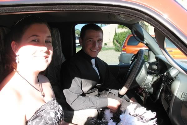 Name: 20080412_1479_Bryan-Macy-Leavin.jpg
Views: 50
Size: 49.2 KB