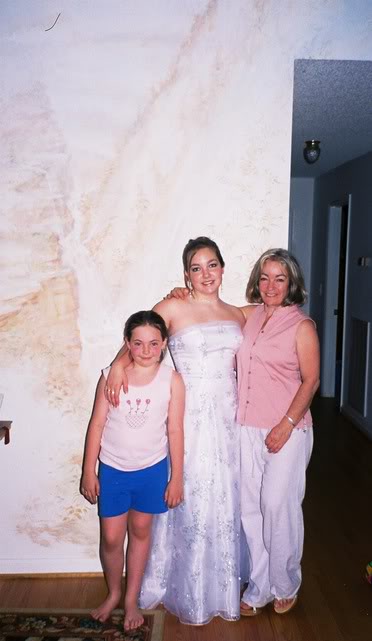 Name:  rachelemmomjrprom.jpg
Views: 44
Size:  35.1 KB