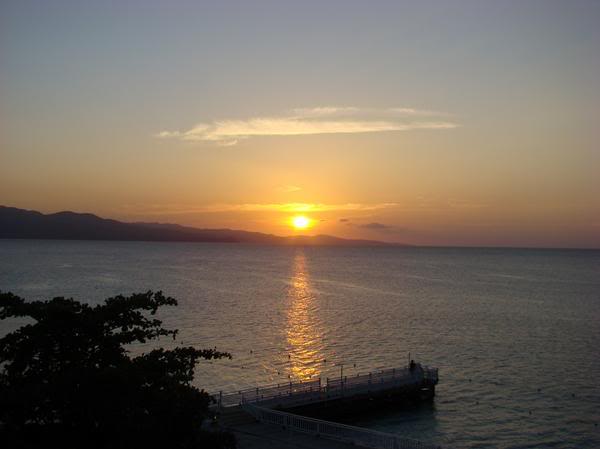 Name: jamaicasunset.jpg
Views: 64
Size: 20.9 KB