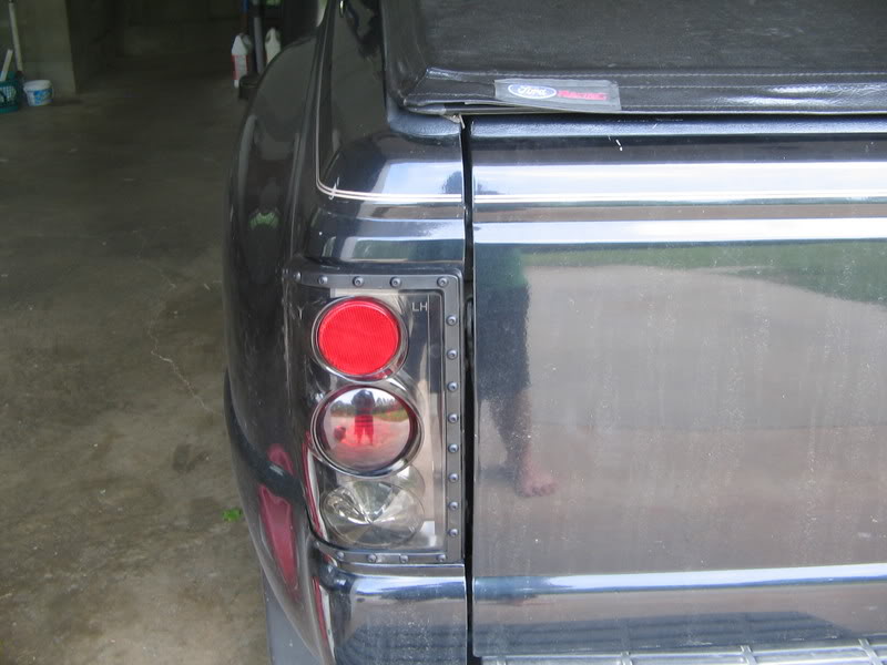 Name:  tails003.jpg
Views: 58
Size:  62.3 KB