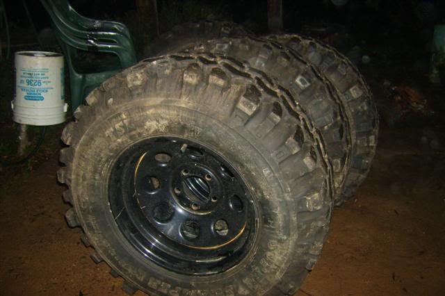 Name: newtires2.jpg
Views: 228
Size: 38.9 KB