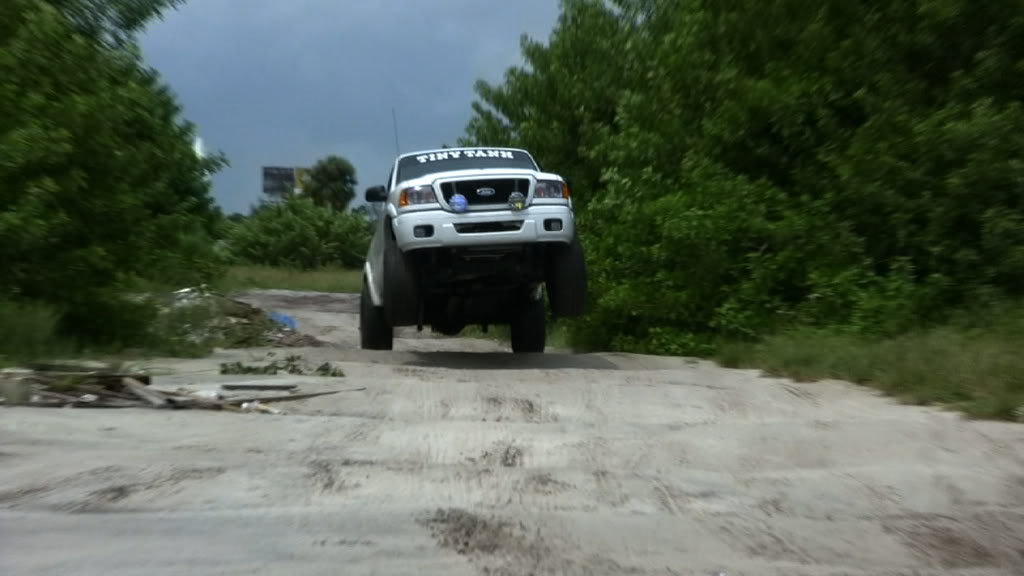 Name: TinyTank.jpg
Views: 222
Size: 63.0 KB