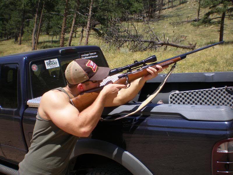 Name:  BossandKikeshooting023.jpg
Views: 95
Size:  90.0 KB