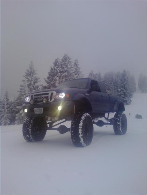 Name:  firstsnow3.jpg
Views: 72
Size:  24.1 KB