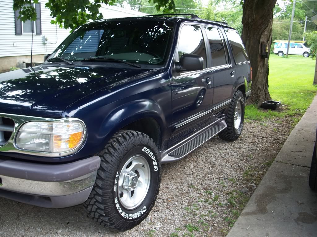 Name:  dailyandtruck001.jpg
Views: 95
Size:  204.1 KB