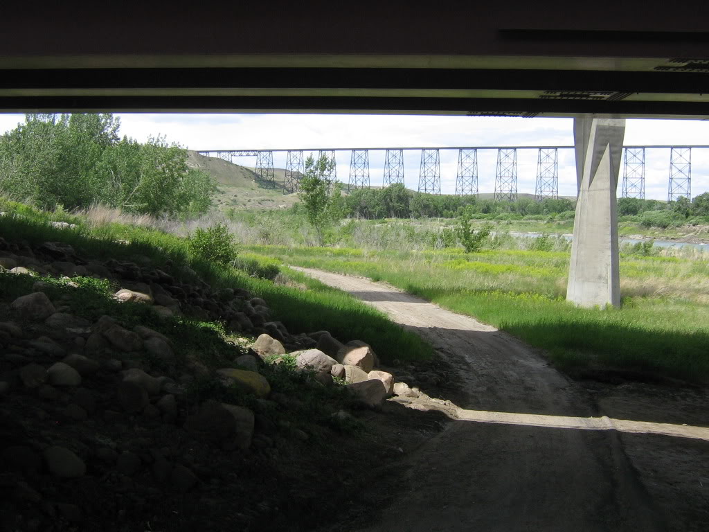 Name: lethbridge033.jpg
Views: 90
Size: 141.1 KB