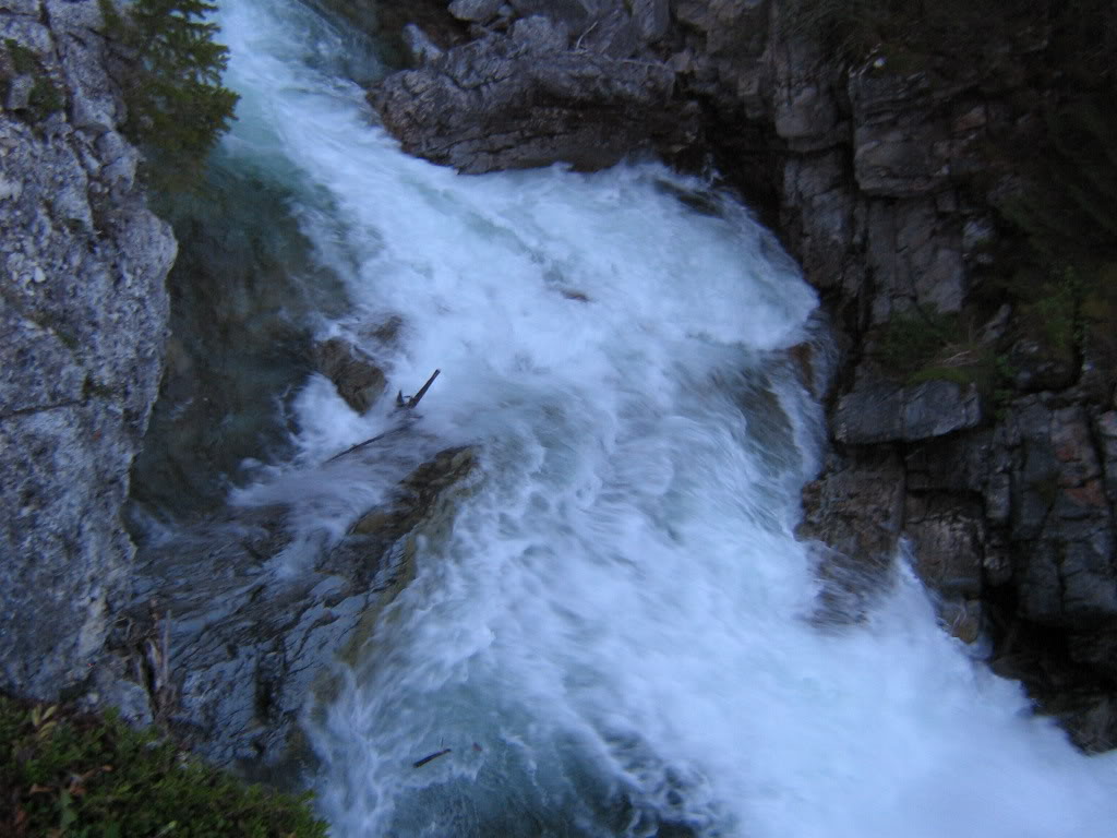 Name: waterton014.jpg
Views: 114
Size: 116.2 KB
