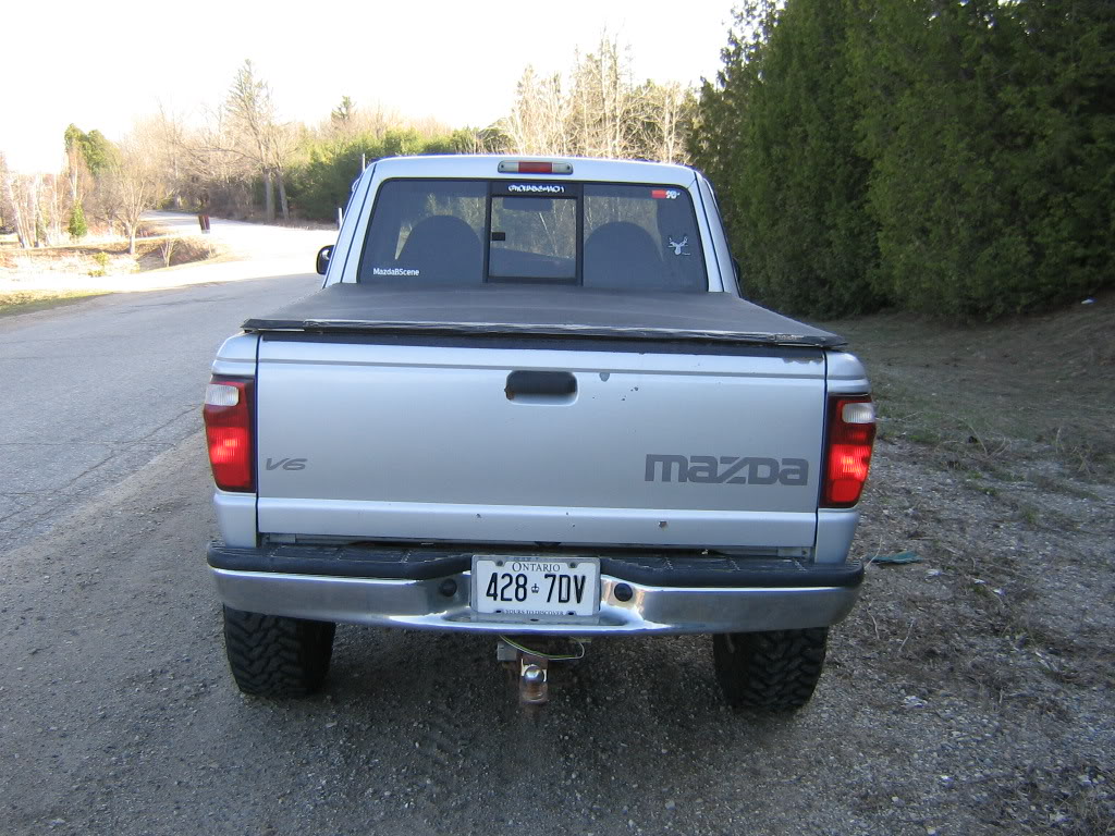 Name:  shackles026.jpg
Views: 110
Size:  180.5 KB