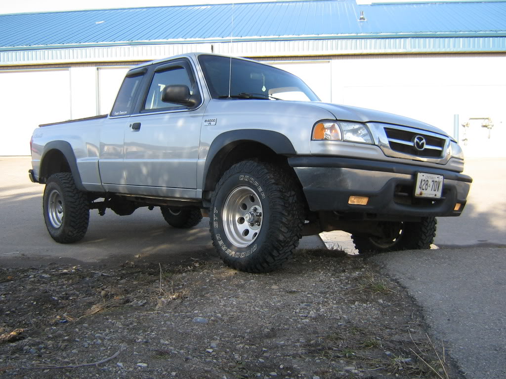 Name:  shackles033.jpg
Views: 70
Size:  181.6 KB