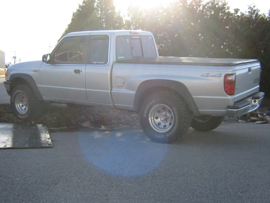 Name:  shackles029.jpg
Views: 82
Size:  110.3 KB