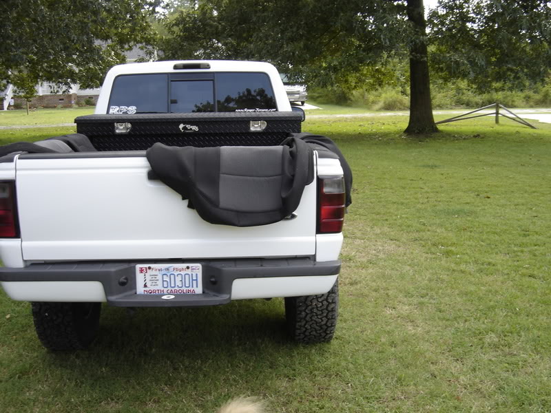Name: seats005-2.jpg
Views: 691
Size: 116.9 KB