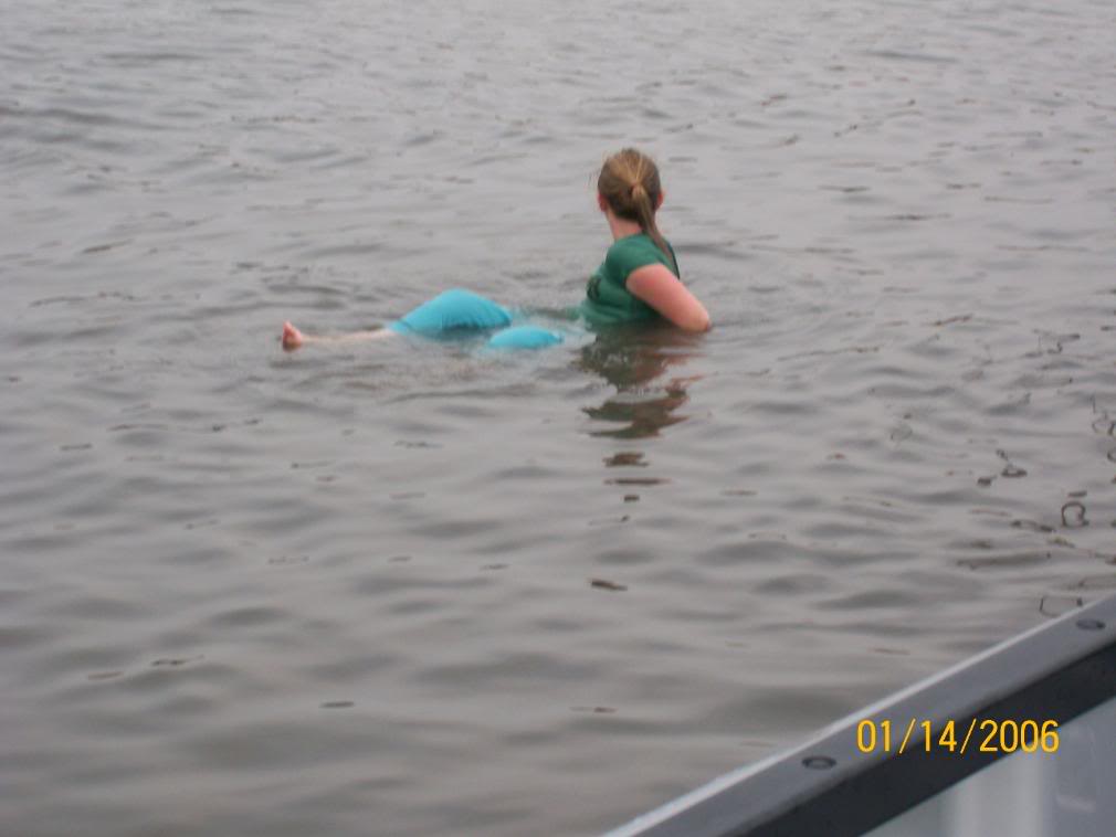 Name: FLoodinkmartparkinglot019.jpg
Views: 78
Size: 50.1 KB